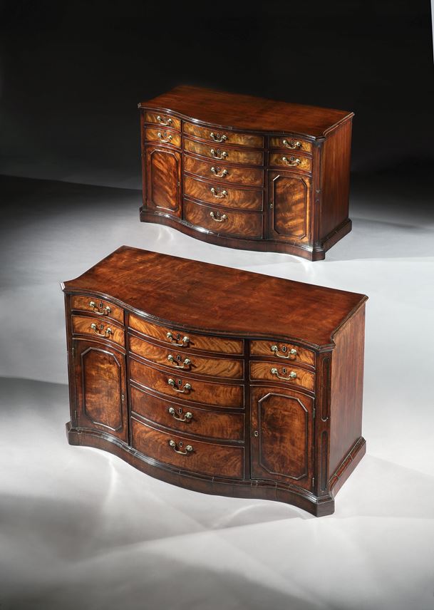 A Pair of George II Mahogany Serpentine Commodes Attributed to Wright and Elwick | MasterArt